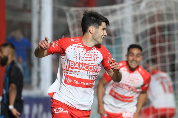 Gregorio Rodríguez, delantero de Instituto.