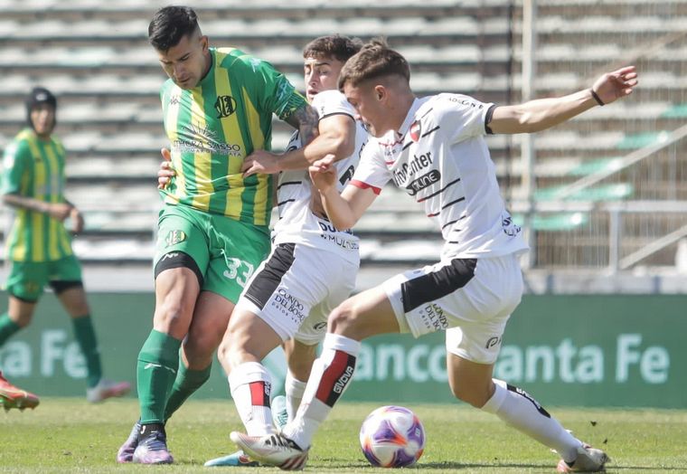 Newell's vs. Aldosivi por la fecha 19 de la Liga Profesional de Fútbol. 