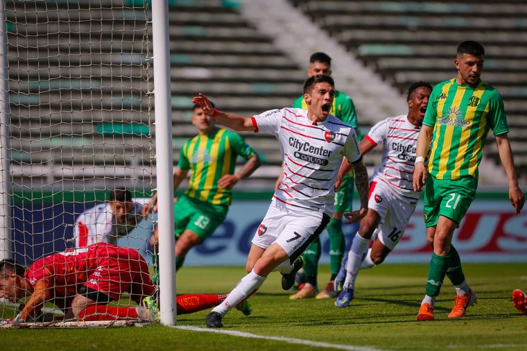 Newell's vs. Aldosivi por la fecha 19 de la Liga Profesional de Fútbol. 