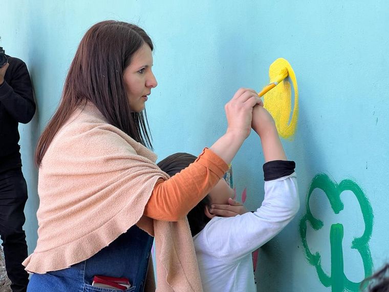 Intervención artística por el aniversario del Instituto Helen Keller