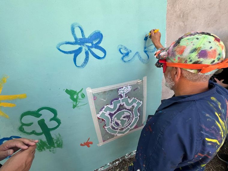 Intervención artística por el aniversario del Instituto Helen Keller