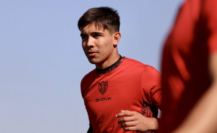 Juan Sforza no jugará ante Sarmiento por lesión