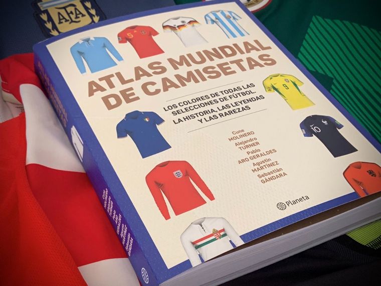 Goles, fútbol y mundiales en la Feria del Libro. 