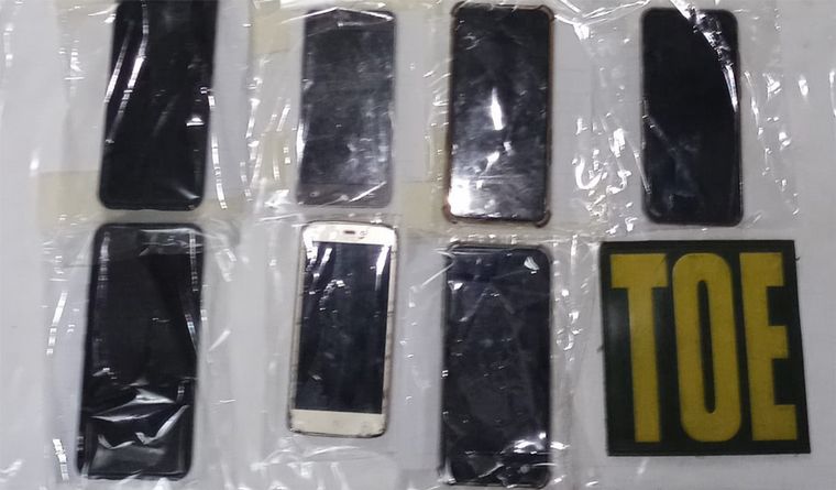 Rosario: varios detenidos, secuestro de arma, autos y dinero por distintos asesinatos