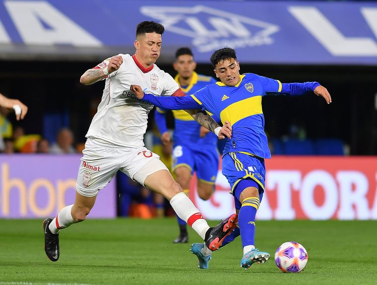 Boca no pudo con Huracán y es escolta. 