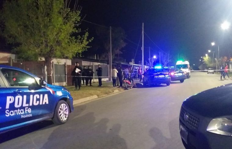 Conmoción en Arroyo Seco: una nena de 13 años mató a puñaladas a su hermanito.