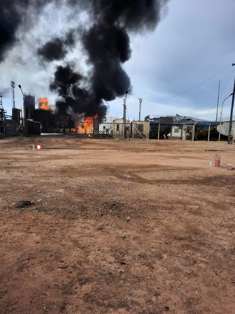 Trágica explosión en una refinería de Plaza Huincul.