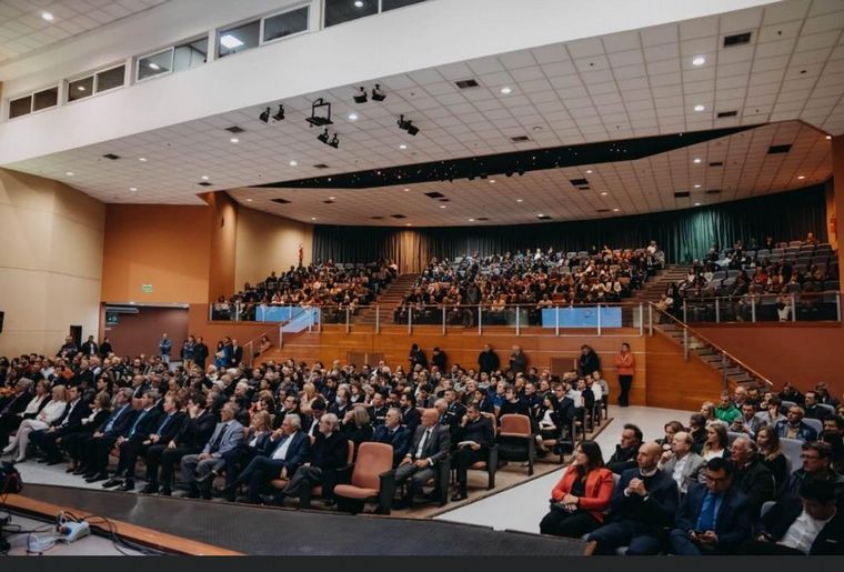 El Ieral se reunió con gobernadores para abordar un programa económico.