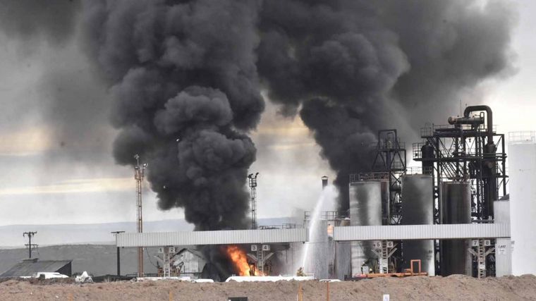 FOTO: Tres vícitmas fatales fue el saldo de la trágica explosión en la refinería. 