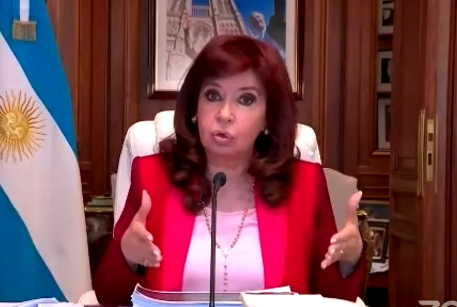 FOTO: Cristina Kirchner durante su defensa en la Causa Vialidad.