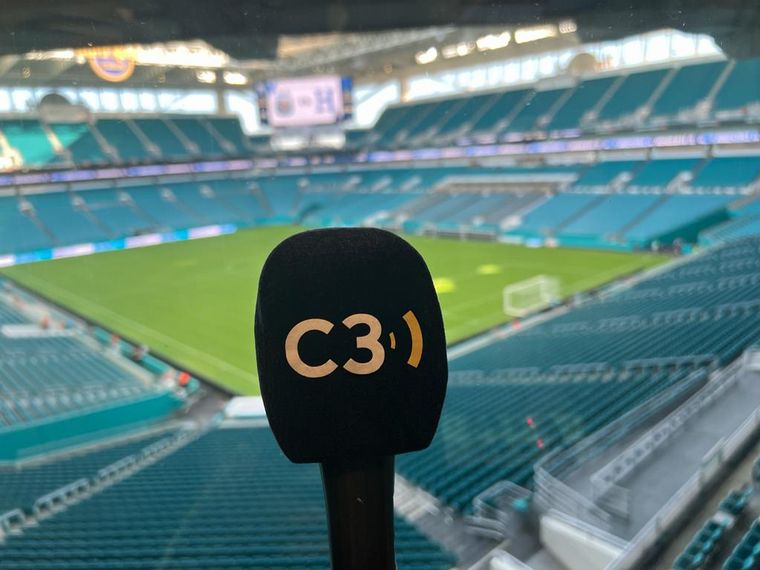 Claudio Giglioni y Gustavo Vergara, en el Hard Rock Stadium de Miami.