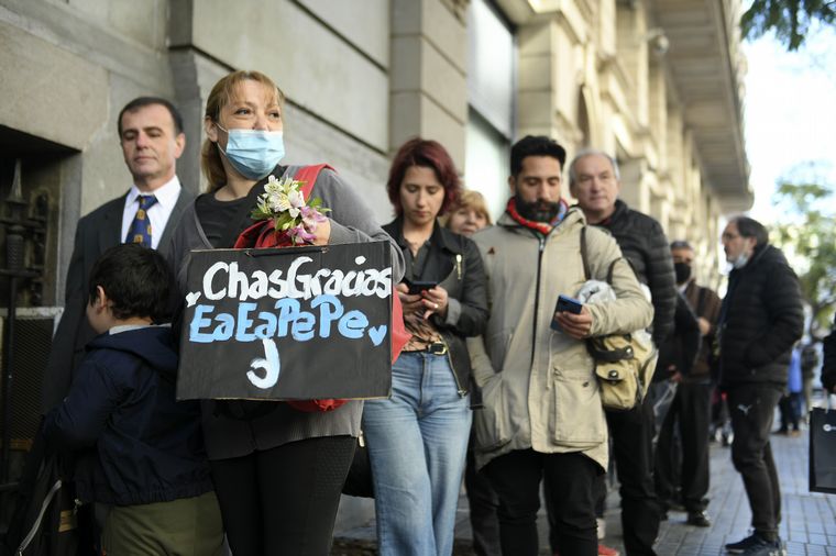 Los restos de Carlitos Balá son velados en la Legislatura Porteña.