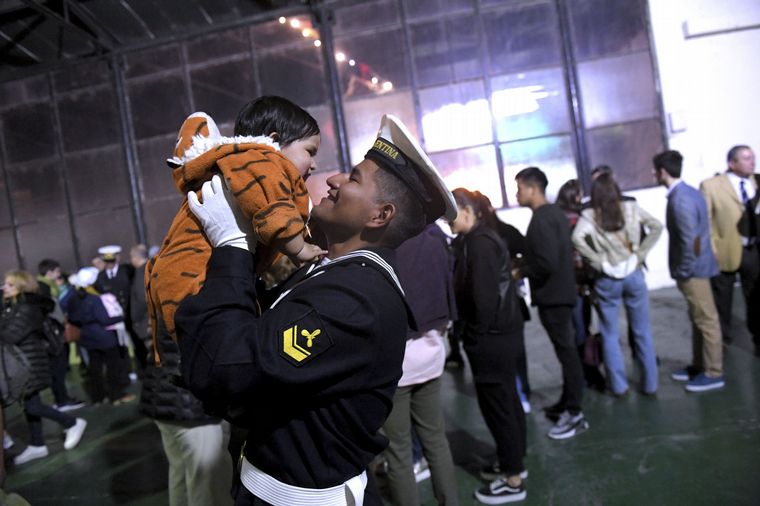 La Fragata Libertad arribó al Puerto de Buenos Aires.