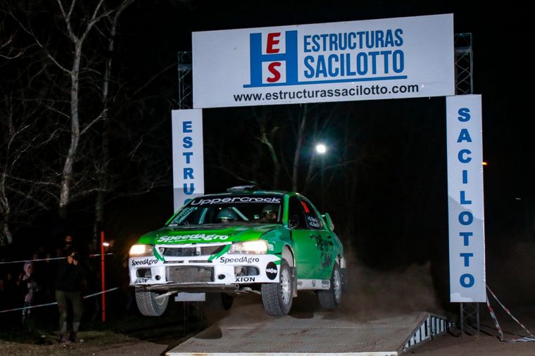 FOTO: Martín Cánepa es escolta en la clase Maxi Rally.