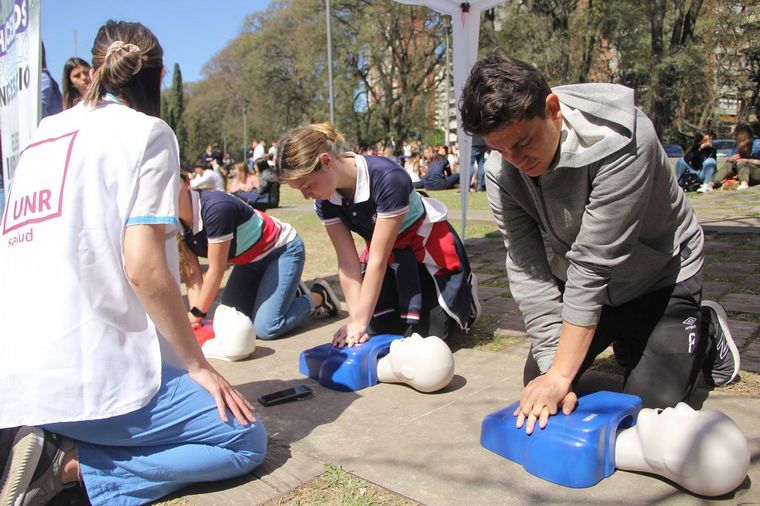 Unos 25 mil jóvenes coparon la ExpoCarreras. Fijáte si estás en las fotos de la UNR.
