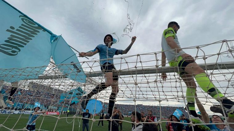 Belgrano volvió a Primera División tras ganar 3-2 a Brown de Adrogué.