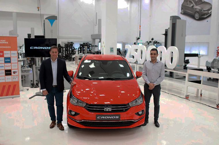 Martín Zuppi (Presidente de FCA) y Marcel Aun (Dir.Industrial Stellantis)