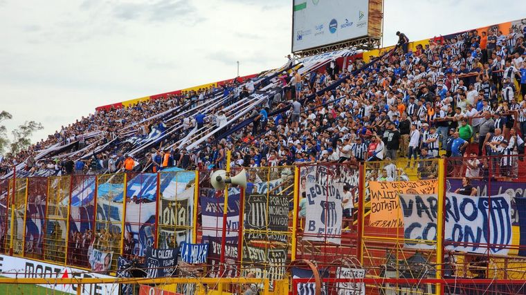 Una multitud cordobesa viajó a Chaco para alentar a la 