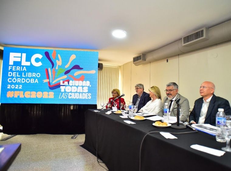 FOTO: Cadena 3 es parte de la Feria del Libro Córdoba 2022