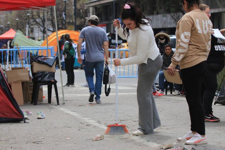 Movimientos sociales realizan un acampe en Córdoba.