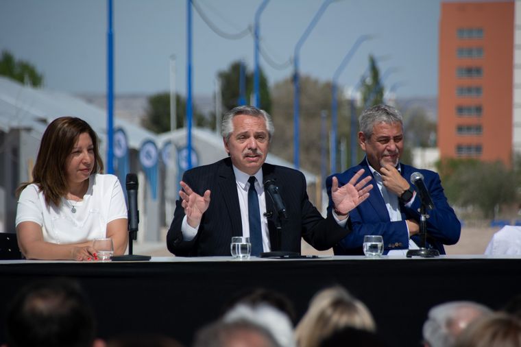 Fernández prometió resolver el conflicto Mapuche junto al gobierno provincial