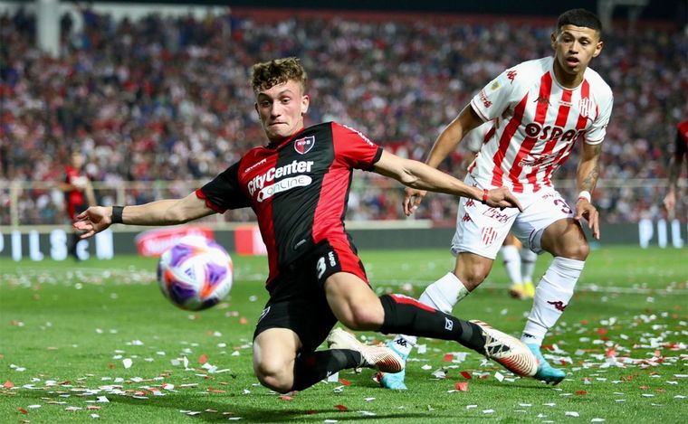 Newell's vs. Unión de Santa Fe por la fecha 22 de la Liga Profesional.