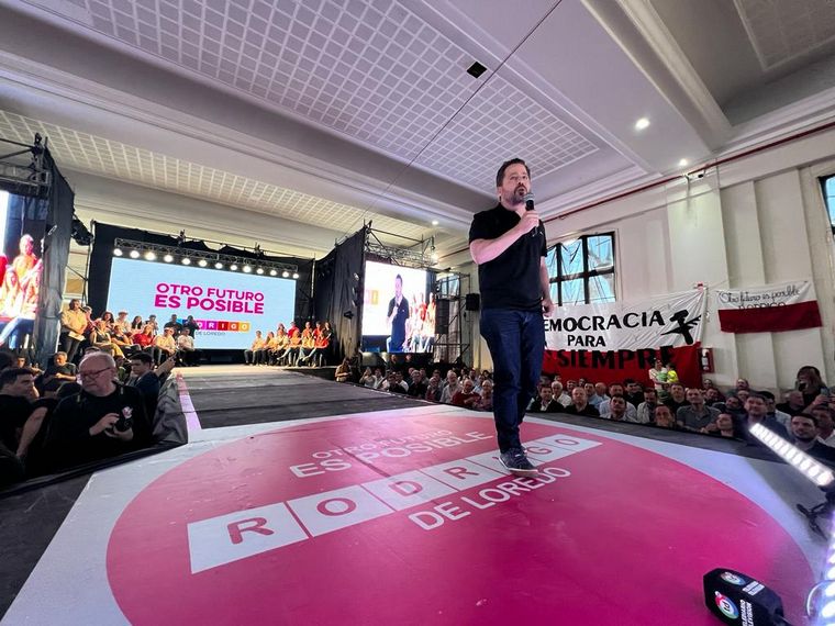 Martín Tetaz durante el encuentro de la UCR en Córdoba.