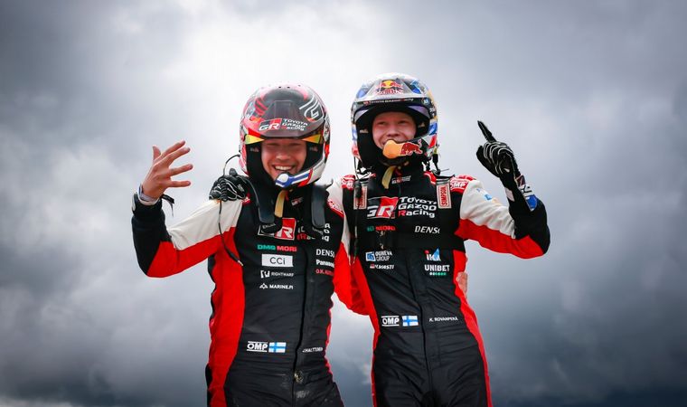 Toda la alegría de Rovanperä y Halttunen, ya son campeones mundiales de rally