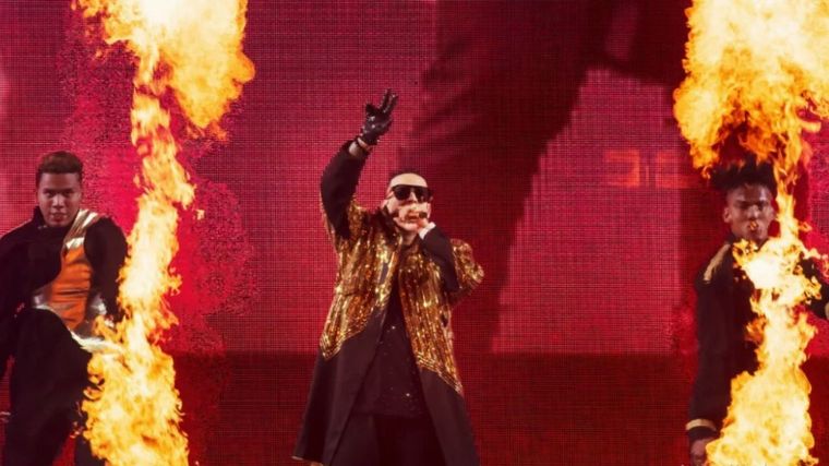 FOTO: Un principio de incendio frenó el show de Daddy Yankee en Buenos Aires