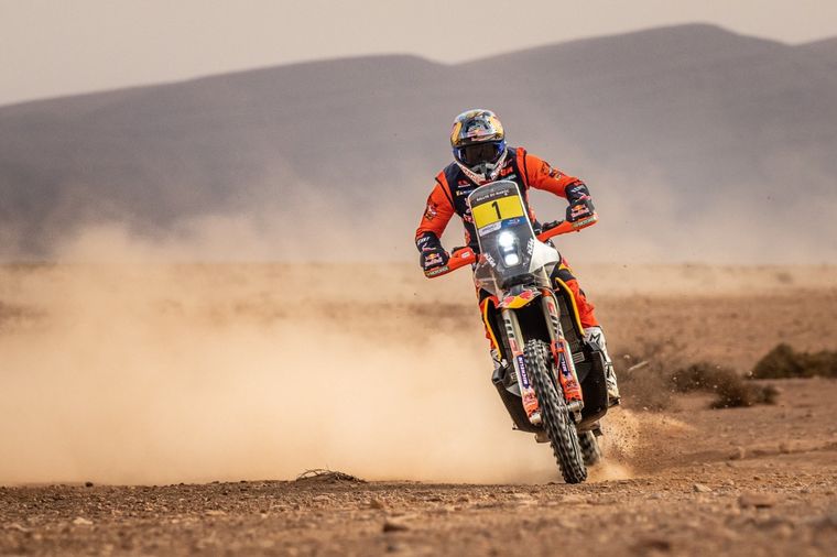 Kevin Benavides se recompone en la Etapa 2 de Marruecos, segundo