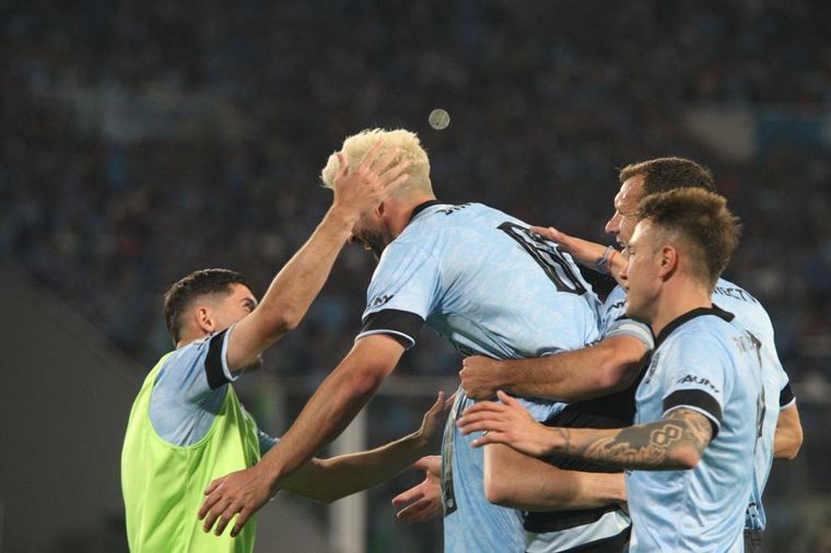 Alejandro Rébola, autor de la apertura del marcador.