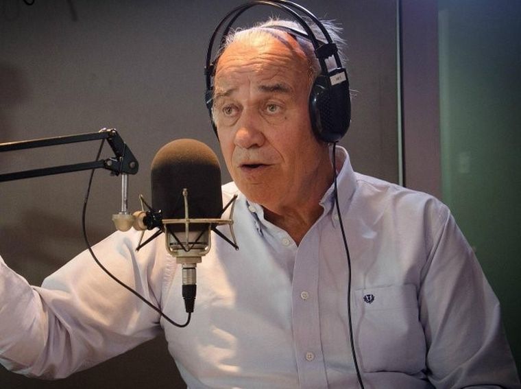 César Mascetti fue despedido con dolor por colegas (Foto: @miriamlewindefe)