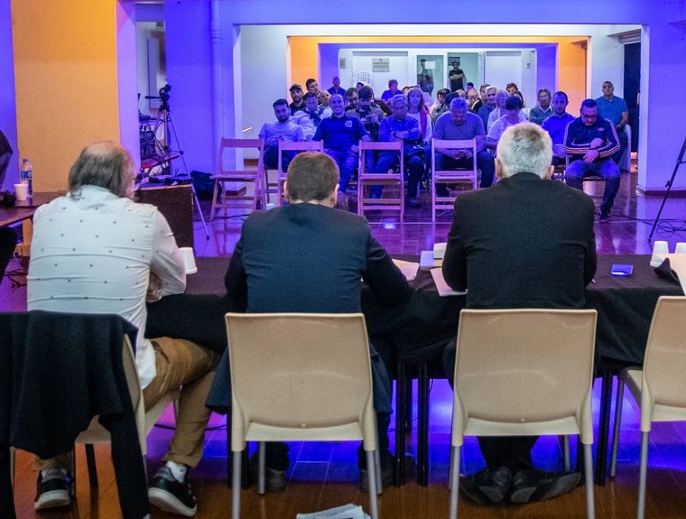 En una tensa asamblea, el balance fue aprobado