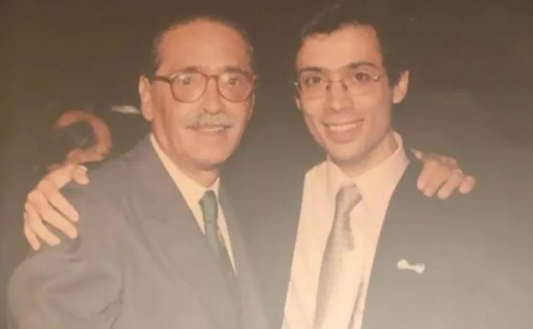 Julio Strassera y Julián (Foto: Gentileza La Nación)