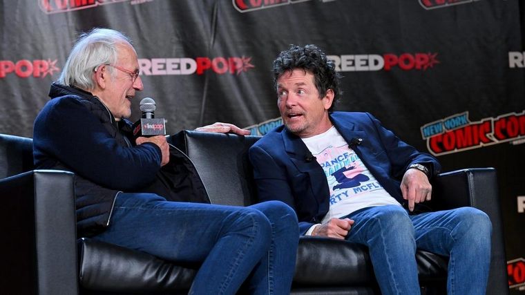 FOTO: Michael Fox y Christopher Lloyd se emocionaron en su reencuentro. 