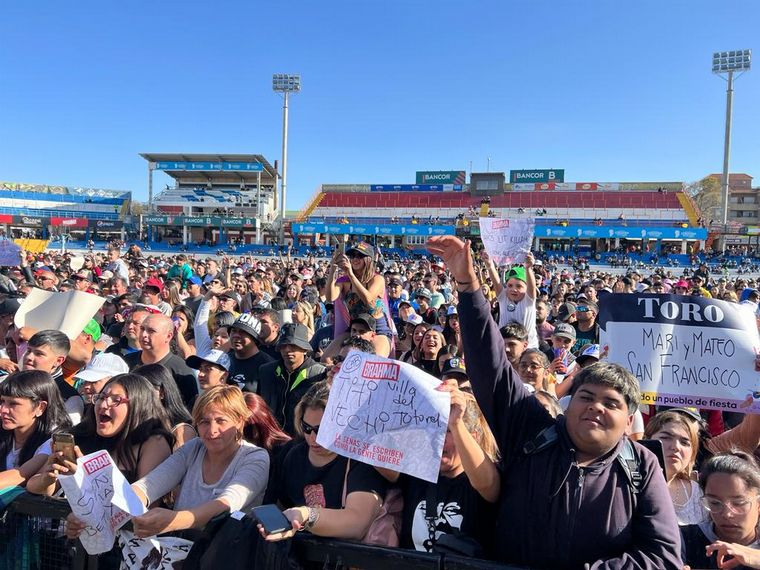 Miles de personas disfrutaron del segundo día del Festival Bum Bum.