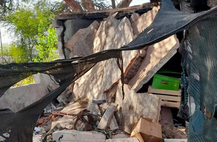 FOTO: La casa quedó destruida y las pérdidas fueron totales. (Foto: Gentileza El Doce)