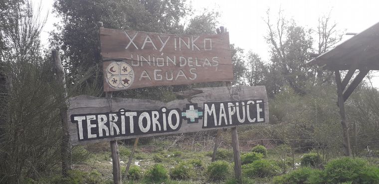 FOTO: Villa La Angostura. Conflicto mapuche.