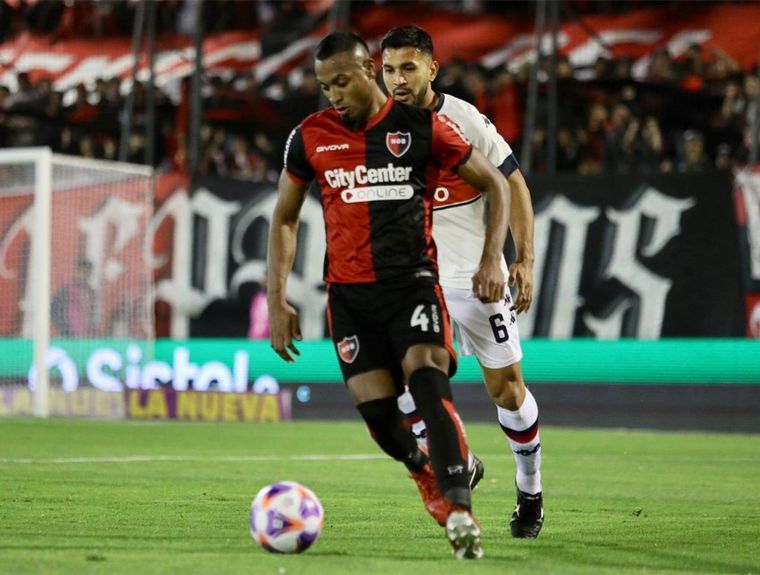 Newell's vs. Tigre por la fecha 25 de la Liga Profesional de Fútbol.