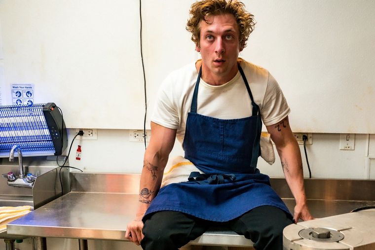 FOTO: Un chef regresa al restaurante familiar en una serie que vale la pena ver.