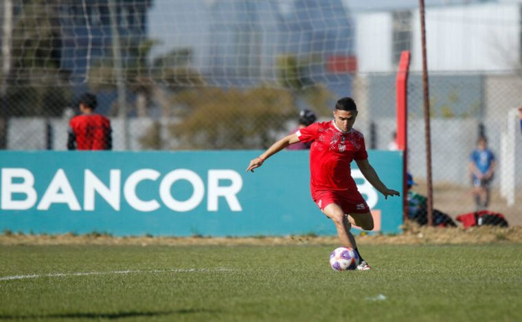 El juvenil mediocampista estará varios meses afuera (Foto: Prensa Instituto)