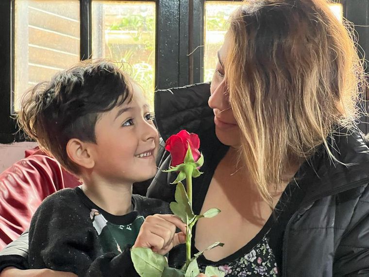 Así se vive este sábado la previa del Día de la Madre en las calles de Córdoba