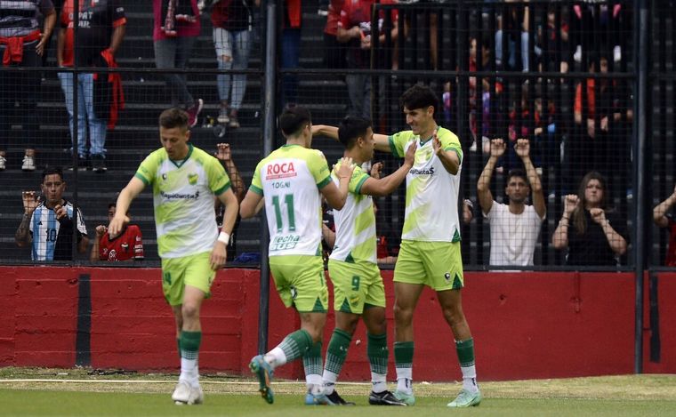 Colón y Defensa juegan en el