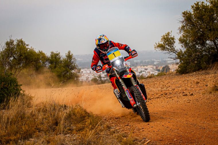 Kevin Benavides fue escolta de su compañero Sunderland en motos