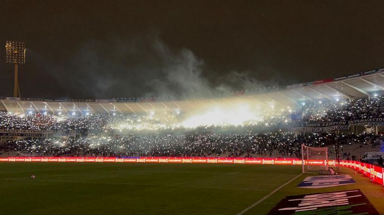 Los hinchas de Talleres dieron un espectáculo impactante.