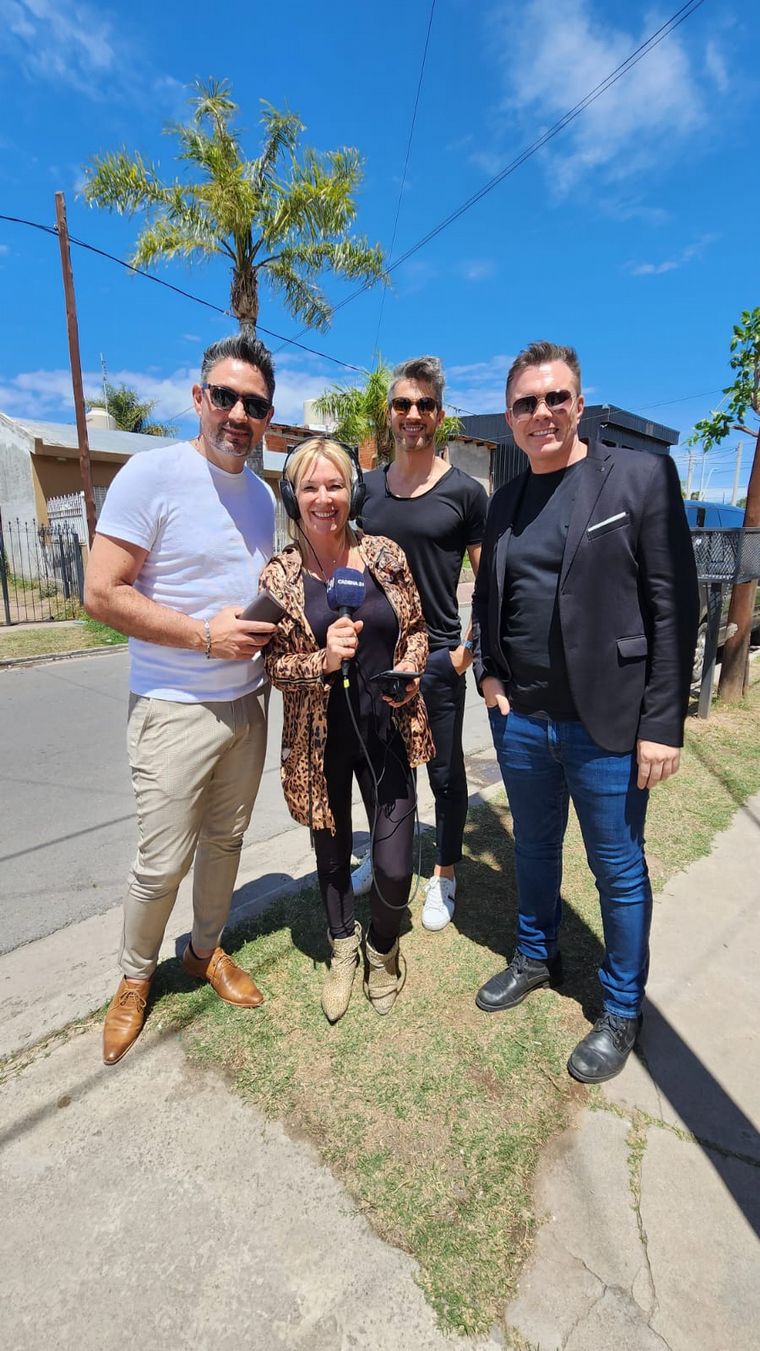 Otra madre de Córdoba sorprendida: recibió una serenata de Destino San Javier