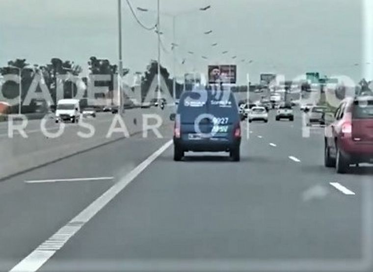 FOTO: Un auto de la Policía de Seguridad Vial excedió el límite de velocidad permitida