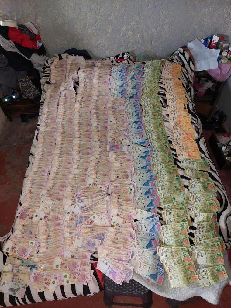 Operativos contra la banda narco hiperconectada