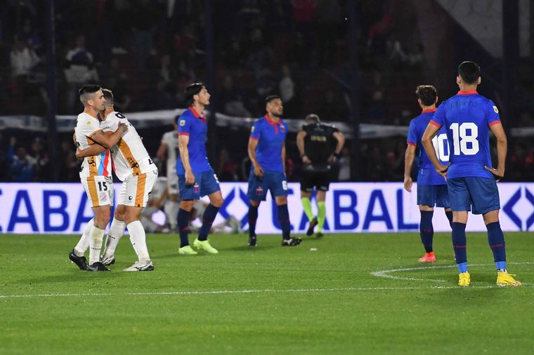 Tigre cayó por goleada ante Arsenal y no pudo clasificar a la Libertadores