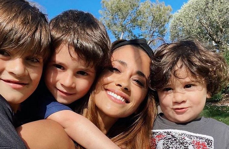 FOTO: Antonela Roccuzzo y sus hijos visitaron las Cataratas del Iguazú